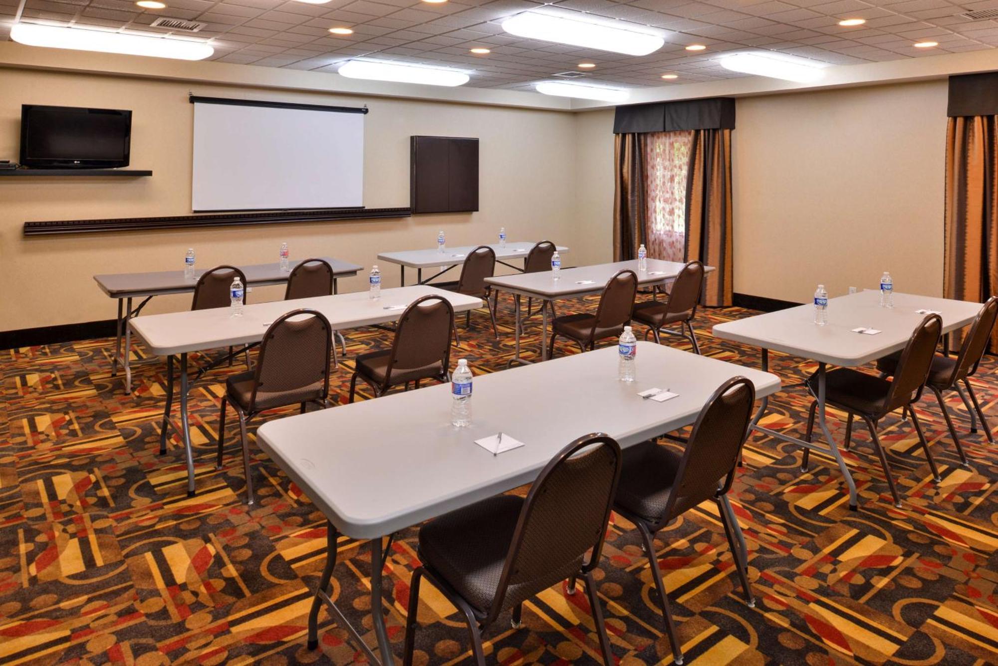 Wingate By Wyndham Steubenville Esterno foto
