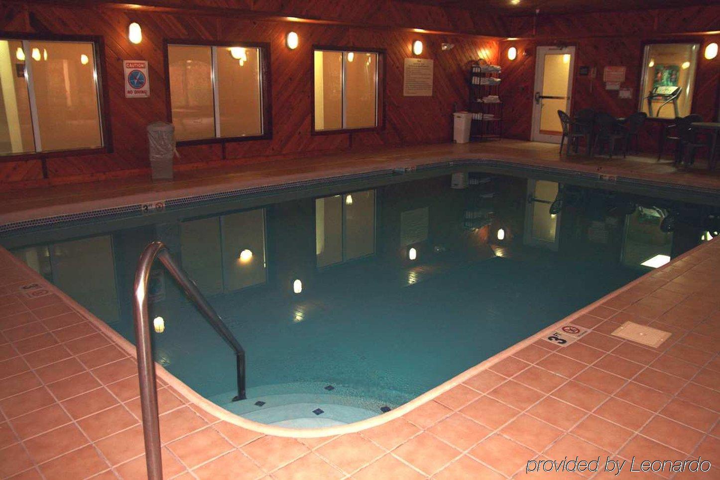 Wingate By Wyndham Steubenville Esterno foto