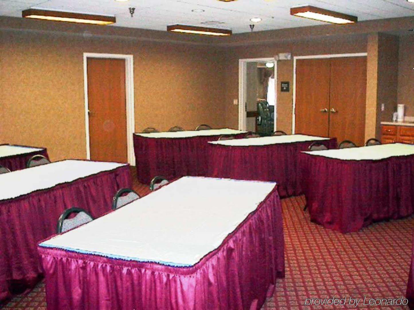 Wingate By Wyndham Steubenville Esterno foto